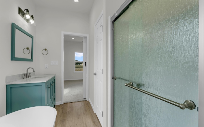 338 Golden Beach Drive, Buchanan Dam, TX 78609, 4 Habitaciones Habitaciones , ,2 BañosBaños,Residential,En Venta,338 Golden Beach Drive,0,173573