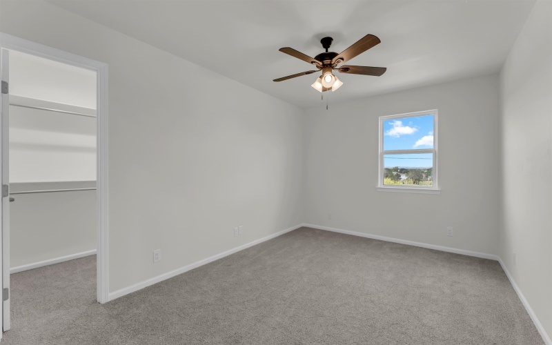 338 Golden Beach Drive, Buchanan Dam, TX 78609, 4 Habitaciones Habitaciones , ,2 BañosBaños,Residential,En Venta,338 Golden Beach Drive,0,173573