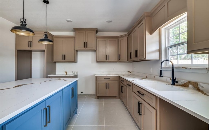 3322 Collins Boulevard, Garland, TX 75044, 4 Habitaciones Habitaciones , ,3 BañosBaños,Residential,En Venta,3322 Collins Boulevard,0,20934359