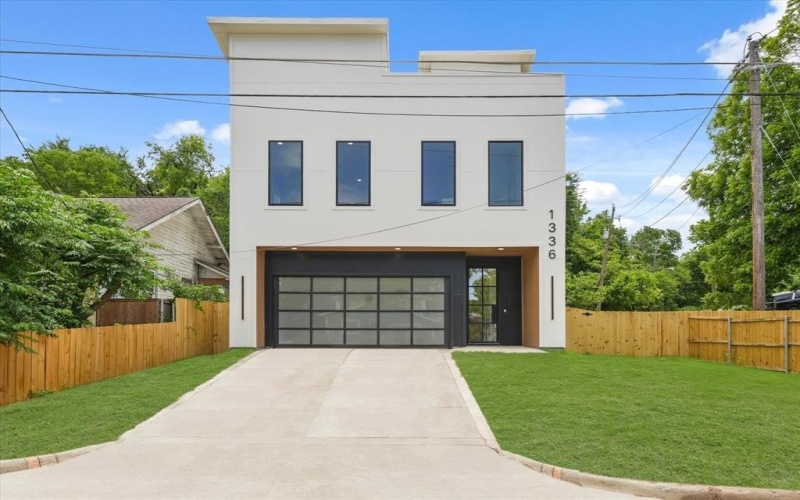 1336 Compton Street, Dallas, TX 75203, 3 Habitaciones Habitaciones , ,2 BañosBaños,Residential,En Venta,1336 Compton Street,20947404