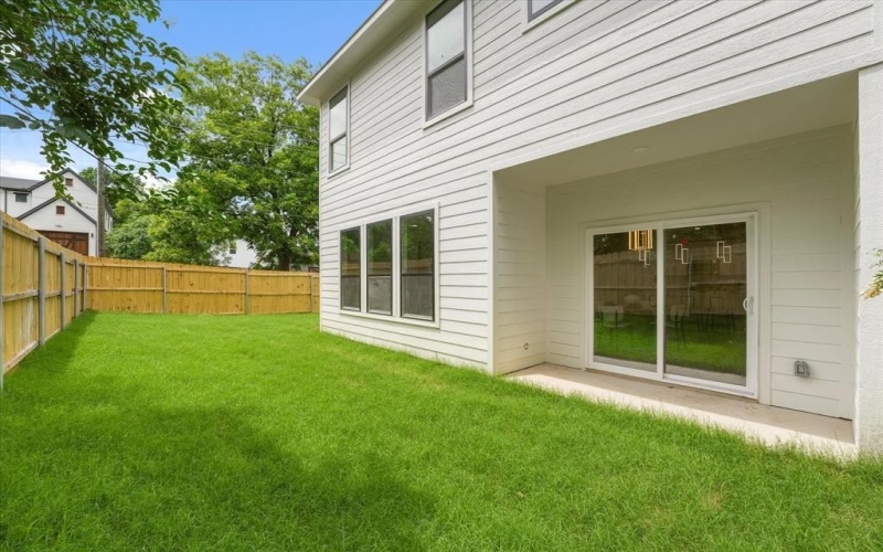 1336 Compton Street, Dallas, TX 75203, 3 Habitaciones Habitaciones , ,2 BañosBaños,Residential,En Venta,1336 Compton Street,20947404