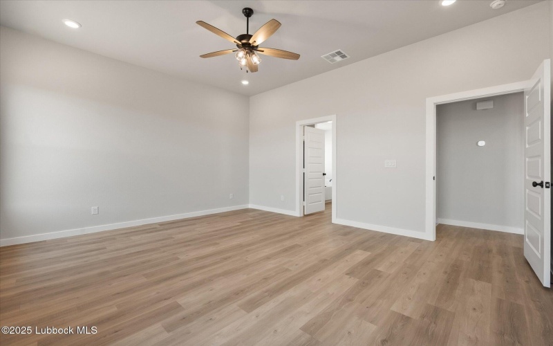 636 E 31st Street, Wolfforth, TX 79382, 3 Habitaciones Habitaciones , ,2 BañosBaños,Residential,En Venta,636 E 31st Street,202555313