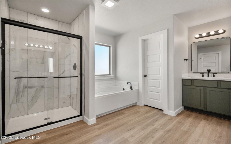 636 E 31st Street, Wolfforth, TX 79382, 3 Habitaciones Habitaciones , ,2 BañosBaños,Residential,En Venta,636 E 31st Street,202555313