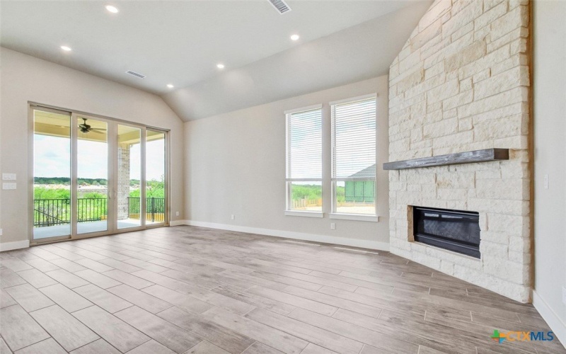 435 Nash Way, New Braunfels, TX 78130, 4 Bedrooms Bedrooms, ,5 BathroomsBathrooms,Residential,For Sale,435 Nash Way,567405