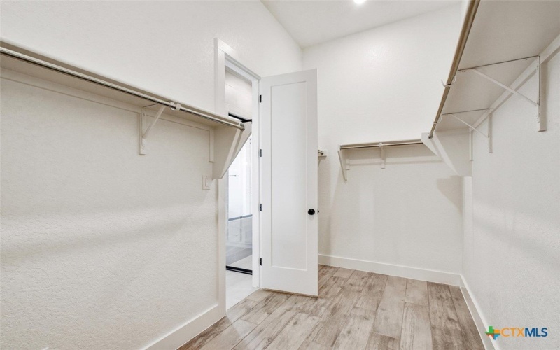 435 Nash Way, New Braunfels, TX 78130, 4 Bedrooms Bedrooms, ,5 BathroomsBathrooms,Residential,For Sale,435 Nash Way,567405