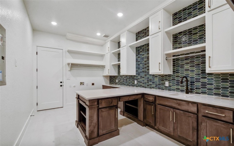 435 Nash Way, New Braunfels, TX 78130, 4 Bedrooms Bedrooms, ,5 BathroomsBathrooms,Residential,For Sale,435 Nash Way,567405