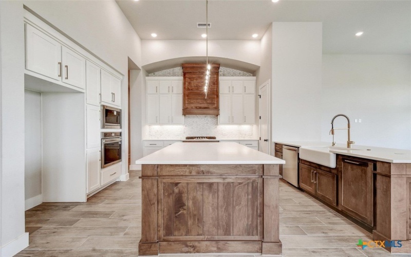 435 Nash Way, New Braunfels, TX 78130, 4 Bedrooms Bedrooms, ,5 BathroomsBathrooms,Residential,For Sale,435 Nash Way,567405