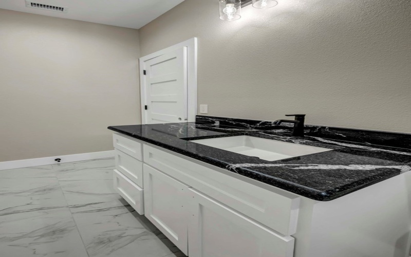 8634 Luz Dr, Odessa, TX 79765, 3 Habitaciones Habitaciones , ,3 BañosBaños,Residential,En Venta,8634 Luz Dr,50082445