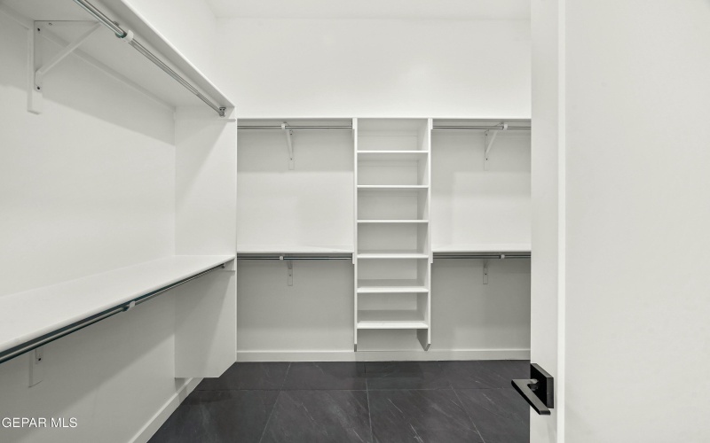 877 Eastwell Drive, El Paso, TX 79928, 4 Habitaciones Habitaciones , ,3 BañosBaños,Residential,En Venta,877 Eastwell Drive,0,879876