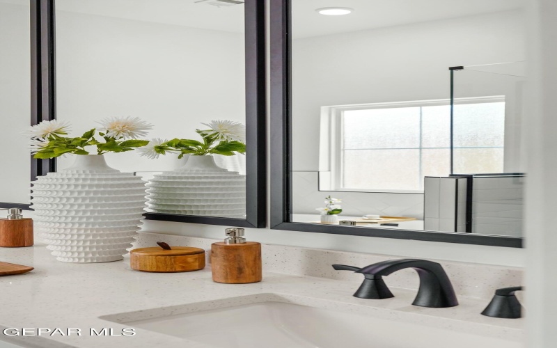 877 Eastwell Drive, El Paso, TX 79928, 4 Habitaciones Habitaciones , ,3 BañosBaños,Residential,En Venta,877 Eastwell Drive,0,879876