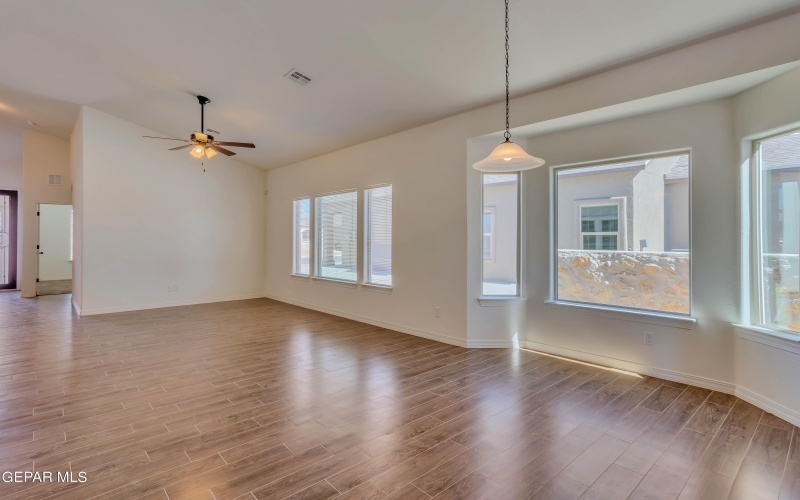 14345 Tobe Davis Drive, Horizon City, TX 79928, 4 Habitaciones Habitaciones , ,2 BañosBaños,Residential,En Venta,14345 Tobe Davis Drive,0,894752