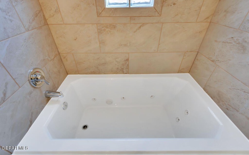 528 CEDARWOOD Avenue, El Paso, TX 79928, 4 Habitaciones Habitaciones , ,2 BañosBaños,Residential,En Venta,528 CEDARWOOD Avenue,894787