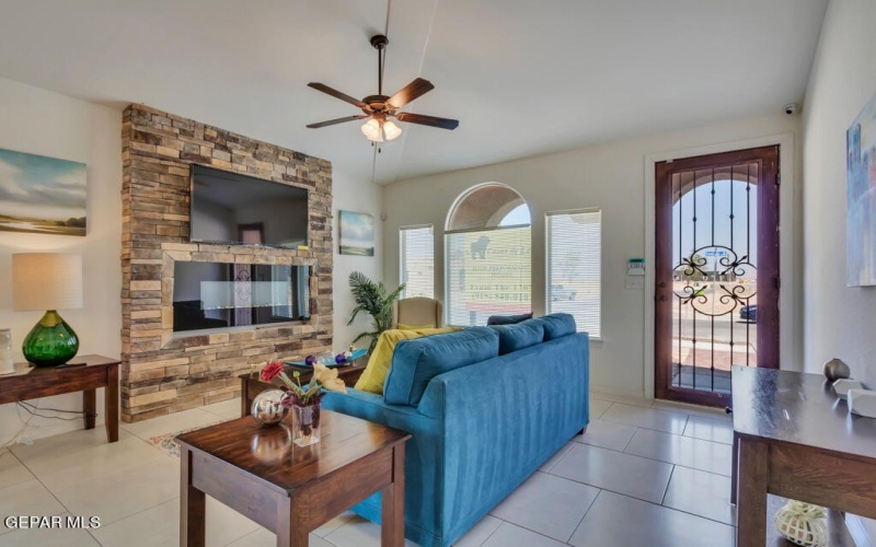 528 CEDARWOOD Avenue, El Paso, TX 79928, 4 Habitaciones Habitaciones , ,2 BañosBaños,Residential,En Venta,528 CEDARWOOD Avenue,894787