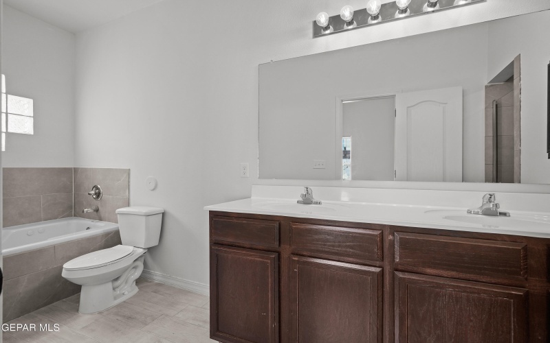 604 Cedarwood Avenue, El Paso, TX 79928, 4 Habitaciones Habitaciones , ,2 BañosBaños,Residential,En Venta,604 Cedarwood Avenue,0,899851