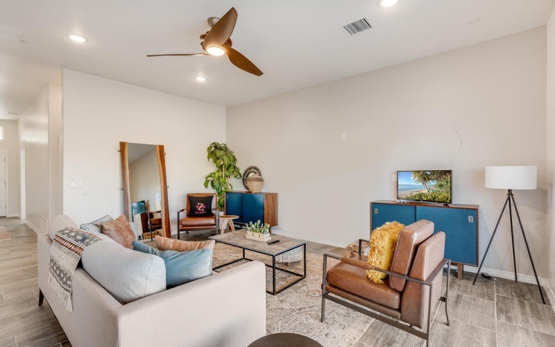 8421 Fish Place Court, Vinton, TX 79821, 5 Habitaciones Habitaciones , ,3 BañosBaños,Residential,En Venta,8421 Fish Place Court,906910