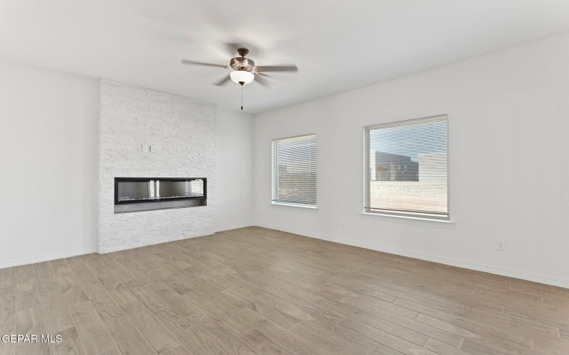 14649 Tierra Oviedo Avenue, El Paso, TX 79938, 4 Habitaciones Habitaciones , ,2 BañosBaños,Residential,En Venta,14649 Tierra Oviedo Avenue,0,913487