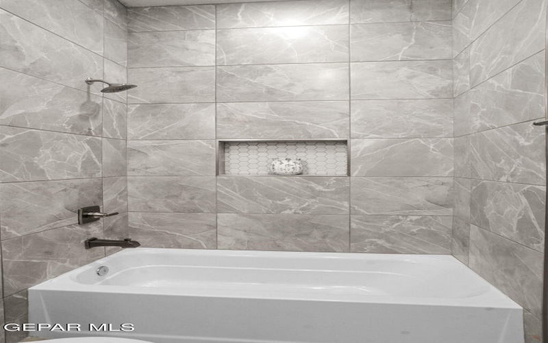 6409 Cadence River Drive, El Paso, TX 79932, 5 Habitaciones Habitaciones , ,2 BañosBaños,Residential,En Venta,6409 Cadence River Drive,914661