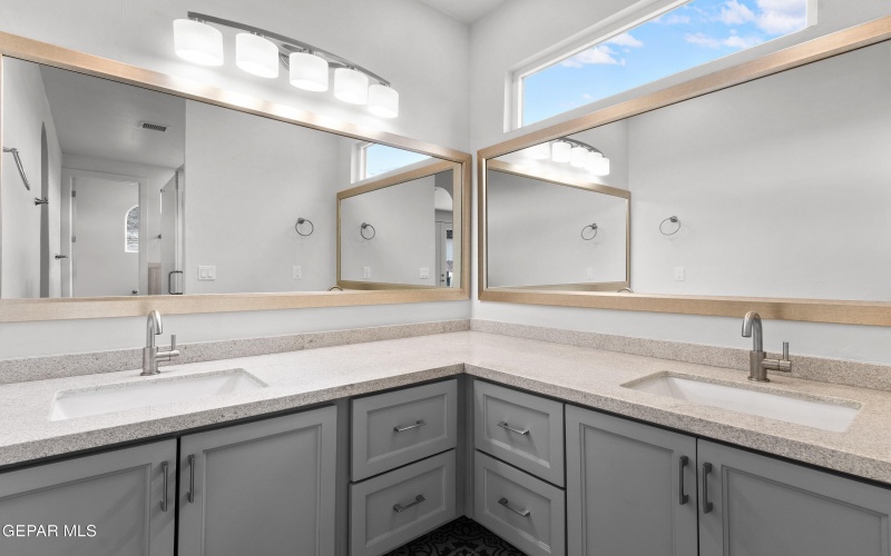 234 Canyon Terrace Drive, El Paso, TX 79902, 3 Habitaciones Habitaciones , ,1 BañoBaños,Residential,En Venta,234 Canyon Terrace Drive,0,919178