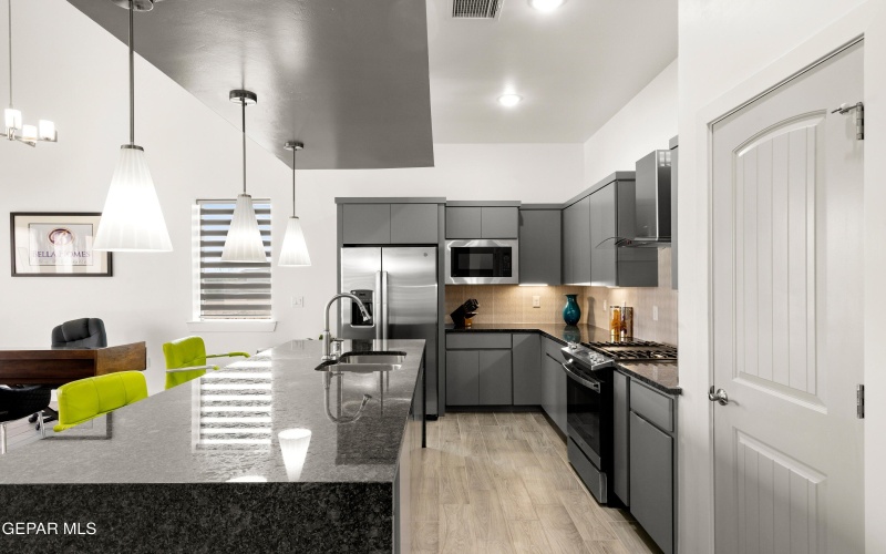 880 Chillington Road, El Paso, TX 79928, 4 Habitaciones Habitaciones , ,2 BañosBaños,Residential,En Venta,880 Chillington Road,0,919568