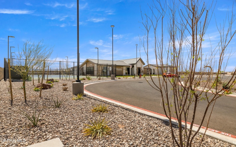 880 Chillington Road, El Paso, TX 79928, 4 Habitaciones Habitaciones , ,2 BañosBaños,Residential,En Venta,880 Chillington Road,0,919568