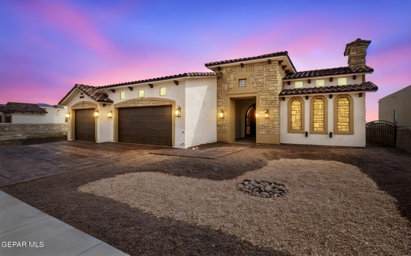312 RIO DEL RANCHO Court, El Paso, TX 79932, 5 Habitaciones Habitaciones , ,1 BañoBaños,Residential,En Venta,312 RIO DEL RANCHO Court,919952
