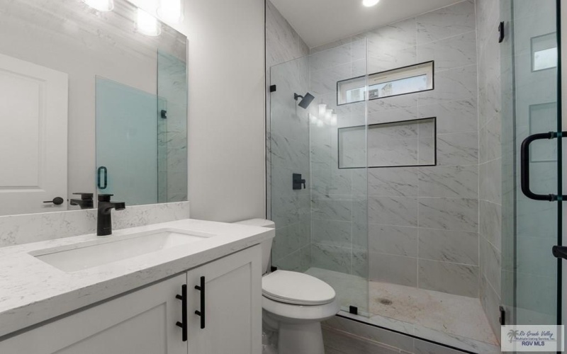 2744 N NEEL DR, BROWNSVILLE, TX 78526, 3 Habitaciones Habitaciones , ,2 BañosBaños,Residential,En Venta,2744 N NEEL DR,29764763