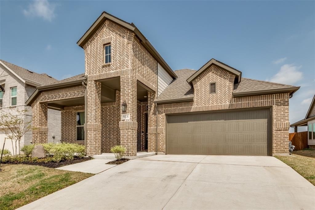 918 Hawthorn Lane, Mansfield, TX 76063, 3 Bedrooms Bedrooms, ,2 BathroomsBathrooms,Residential,For Sale,918 Hawthorn Lane,20898629