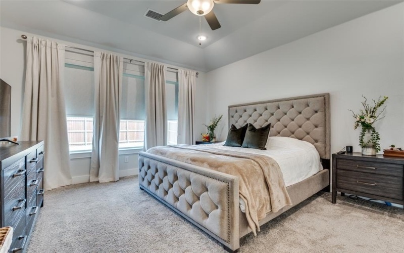 918 Hawthorn Lane, Mansfield, TX 76063, 3 Bedrooms Bedrooms, ,2 BathroomsBathrooms,Residential,For Sale,918 Hawthorn Lane,20898629