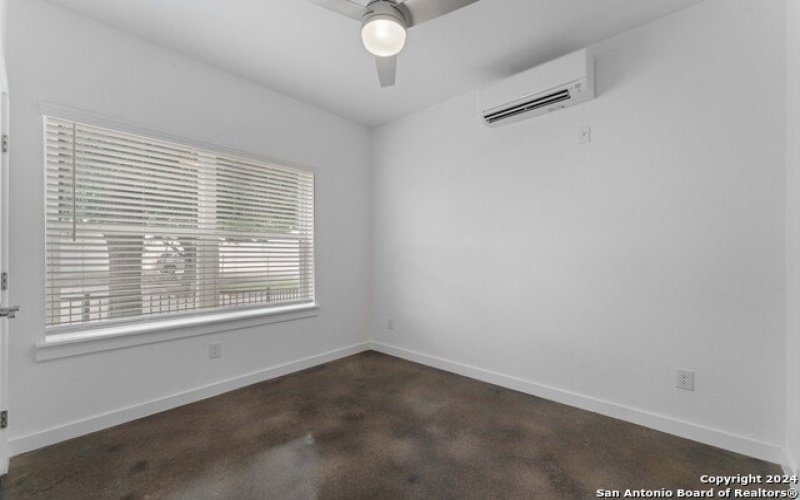 319 HOWARD ST #3, San Antonio, TX 78212-5596, 3 Habitaciones Habitaciones , ,3 BañosBaños,Residential,En Venta,319 HOWARD ST,0,1781788