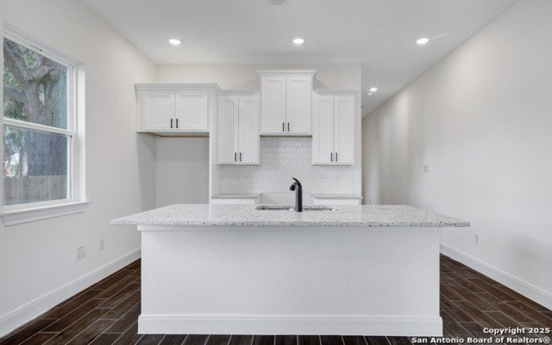 311 Bargas St, San Antonio, TX 78210, 3 Habitaciones Habitaciones , ,2 BañosBaños,Residential,En Venta,311 Bargas St,0,1839244