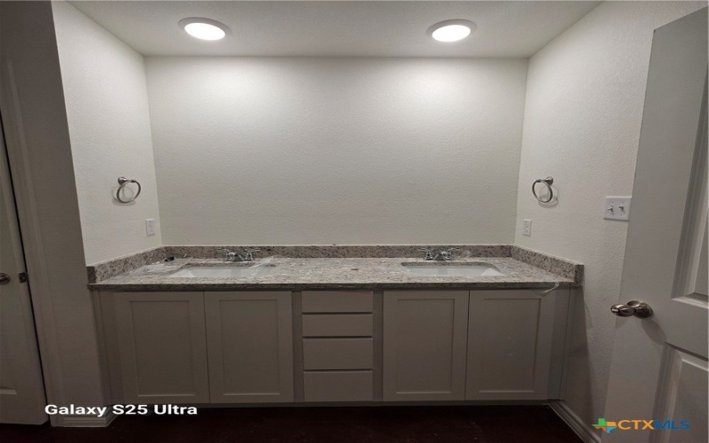 6104 Rocky Rose Road, Killeen, TX 76543, ,Residential Multi Family,En Venta,6104 Rocky Rose Road,0,579225