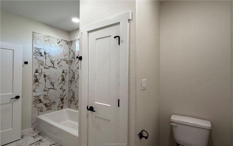 7888 Mathis Creek Drive, Bryan, TX 77808, 4 Bedrooms Bedrooms, ,3 BathroomsBathrooms,Residential,For Sale,7888 Mathis Creek Drive,0,25006258