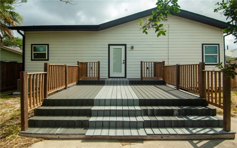 607 W Matlock, Aransas Pass, TX 78336, 2 Habitaciones Habitaciones , ,1 BañoBaños,Residential,En Venta,607 W Matlock,459697