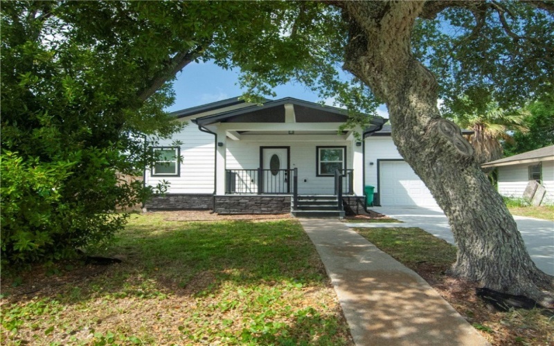 607 W Matlock, Aransas Pass, TX 78336, 2 Habitaciones Habitaciones , ,1 BañoBaños,Residential,En Venta,607 W Matlock,459697
