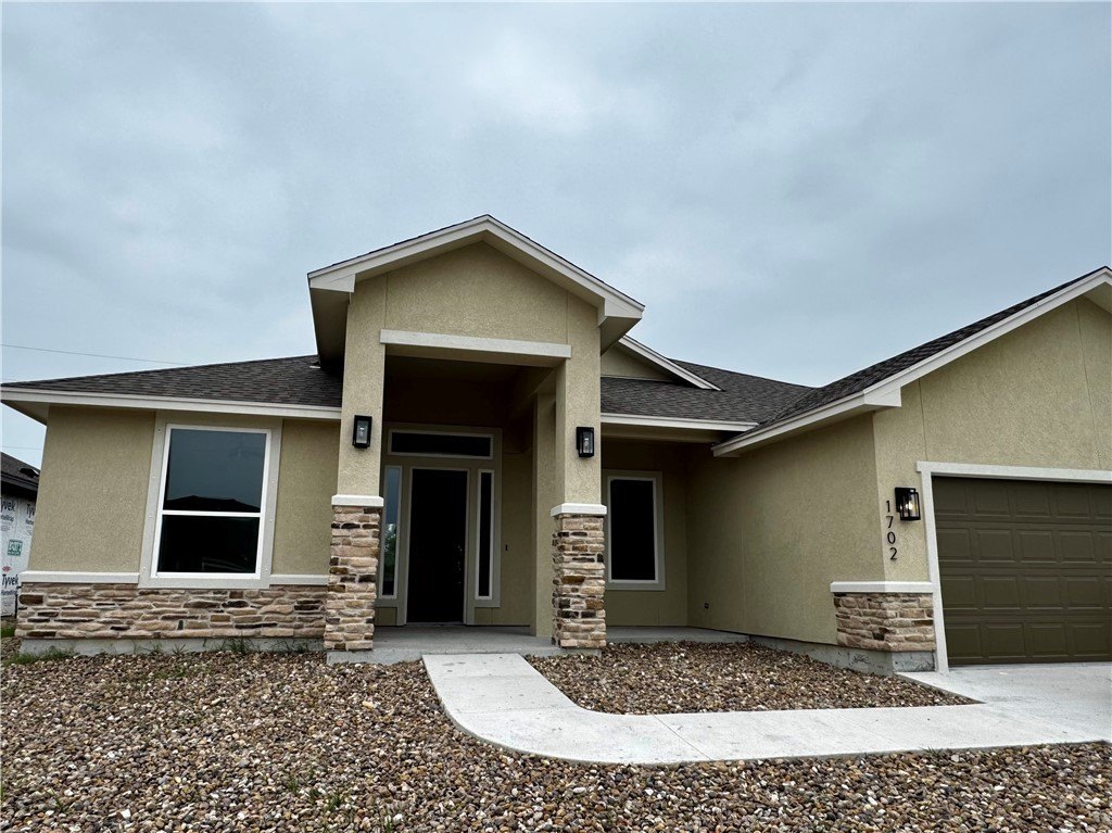 1702 Elm View Drive, Corpus Christi, TX 78418, 4 Habitaciones Habitaciones , ,2 BañosBaños,Residential,En Venta,1702 Elm View Drive,459744
