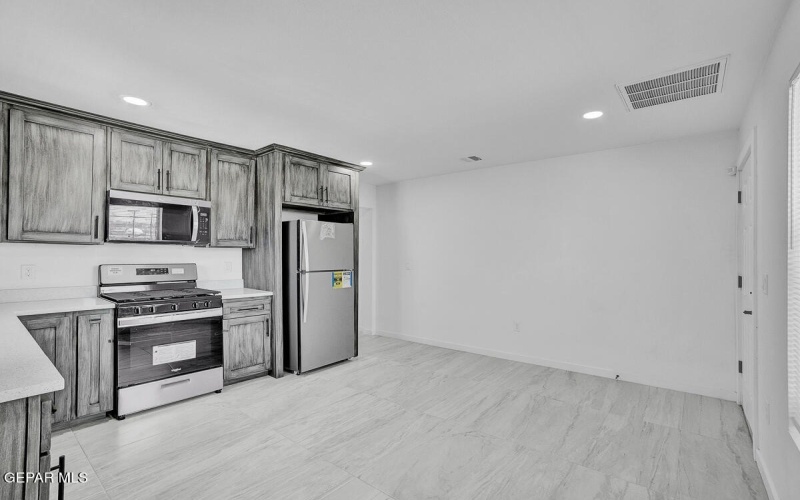 1107 Myrtle Avenue unit: D #D, El Paso, TX 79901, 1 Dormitorio Habitaciones , ,1 BañoBaños,Residential Multi Family,En Venta,1107 Myrtle Avenue unit: D,923406