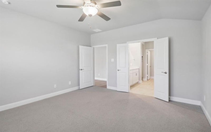 1023 Emberwood Drive, McKinney, TX 75069, 4 Habitaciones Habitaciones , ,3 BañosBaños,Residential,En Venta,1023 Emberwood Drive,20946092