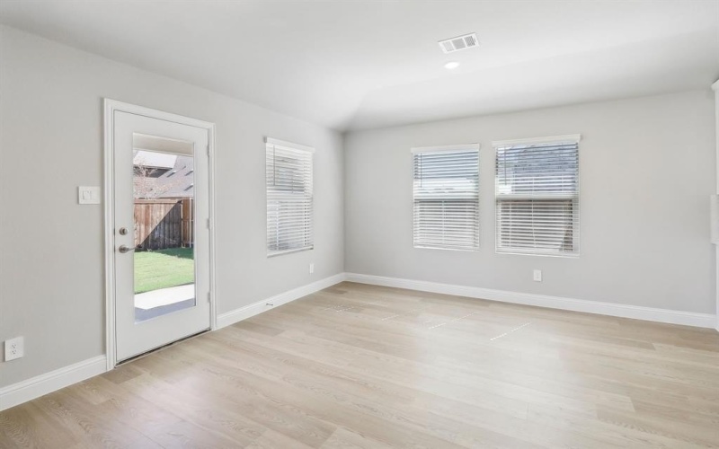 1023 Emberwood Drive, McKinney, TX 75069, 4 Habitaciones Habitaciones , ,3 BañosBaños,Residential,En Venta,1023 Emberwood Drive,20946092