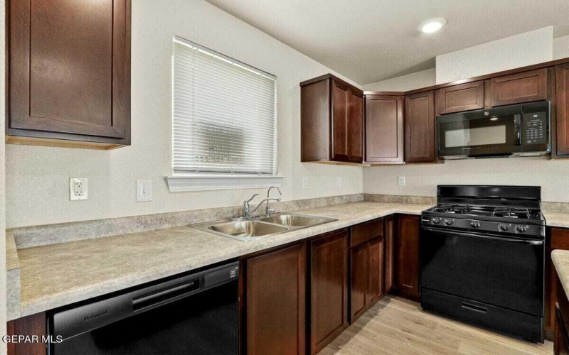 1000 Ferro Cactus Place, Horizon City, TX 79928, 3 Habitaciones Habitaciones , ,2 BañosBaños,Residential,En Venta,1000 Ferro Cactus Place,923351