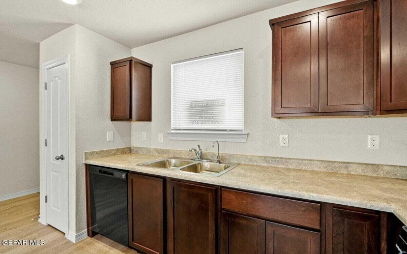 1000 Ferro Cactus Place, Horizon City, TX 79928, 3 Habitaciones Habitaciones , ,2 BañosBaños,Residential,En Venta,1000 Ferro Cactus Place,923351