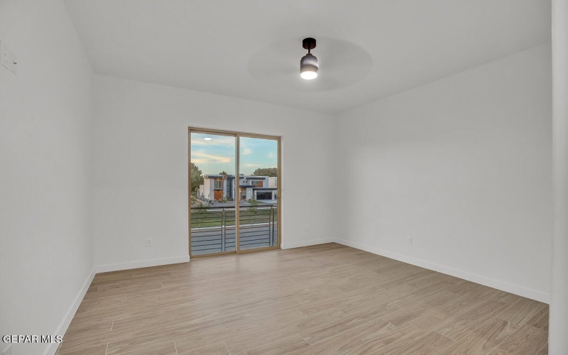 820 W Gate, El Paso, TX 79932, 4 Habitaciones Habitaciones , ,7 BañosBaños,Residential,En Venta,820 W Gate,923369