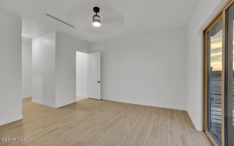 820 W Gate, El Paso, TX 79932, 4 Habitaciones Habitaciones , ,7 BañosBaños,Residential,En Venta,820 W Gate,923369