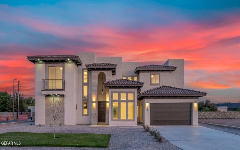 820 W Gate, El Paso, TX 79932, 4 Habitaciones Habitaciones , ,7 BañosBaños,Residential,En Venta,820 W Gate,923369