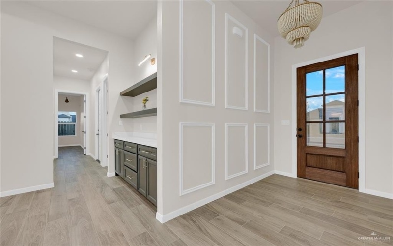 8015 N 48th Lane, McAllen, TX 78504, 4 Habitaciones Habitaciones , ,3 BañosBaños,Residential,En Venta,8015 N 48th Lane,472414