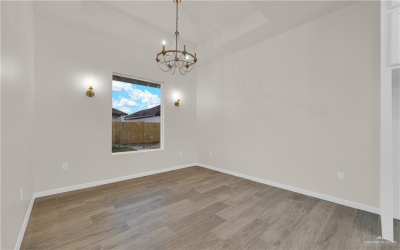 8015 N 48th Lane, McAllen, TX 78504, 4 Habitaciones Habitaciones , ,3 BañosBaños,Residential,En Venta,8015 N 48th Lane,472414