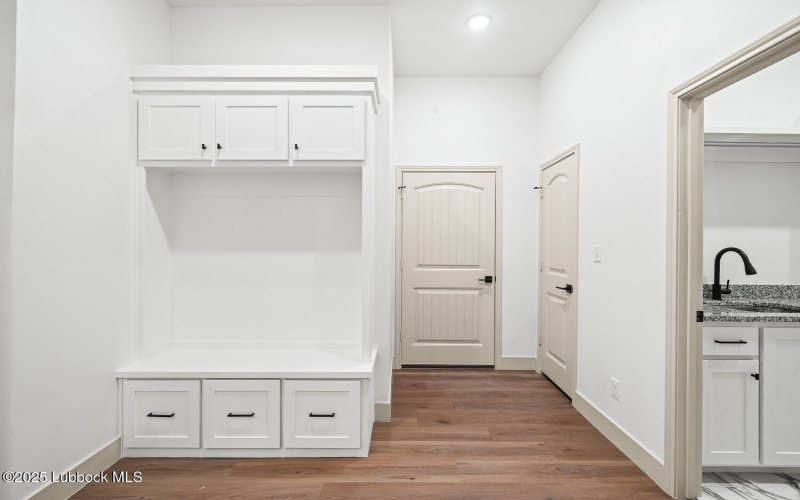 10409 N Farm To Market Rd 1729, Idalou, TX 79329, 3 Bedrooms Bedrooms, ,2 BathroomsBathrooms,Residential,For Sale,10409 N Farm To Market Rd 1729,202555464