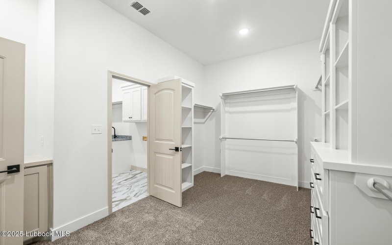 10409 N Farm To Market Rd 1729, Idalou, TX 79329, 3 Bedrooms Bedrooms, ,2 BathroomsBathrooms,Residential,For Sale,10409 N Farm To Market Rd 1729,202555464