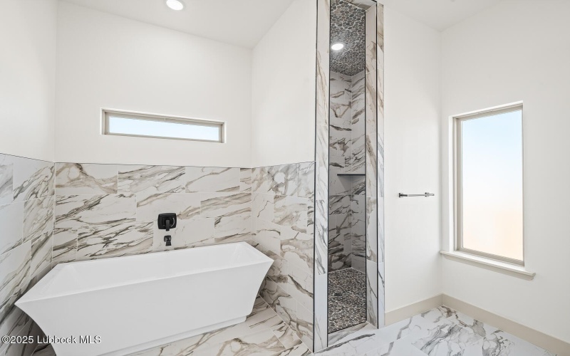 10409 N Farm To Market Rd 1729, Idalou, TX 79329, 3 Bedrooms Bedrooms, ,2 BathroomsBathrooms,Residential,For Sale,10409 N Farm To Market Rd 1729,202555464