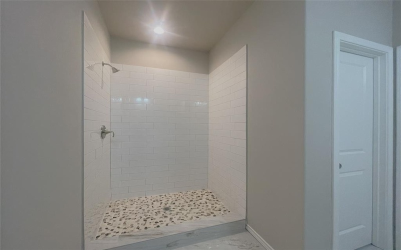 1179 Warrior Drive, Dallas, TX 75253, 4 Bedrooms Bedrooms, ,2 BathroomsBathrooms,Residential,For Sale,1179 Warrior Drive,20947999
