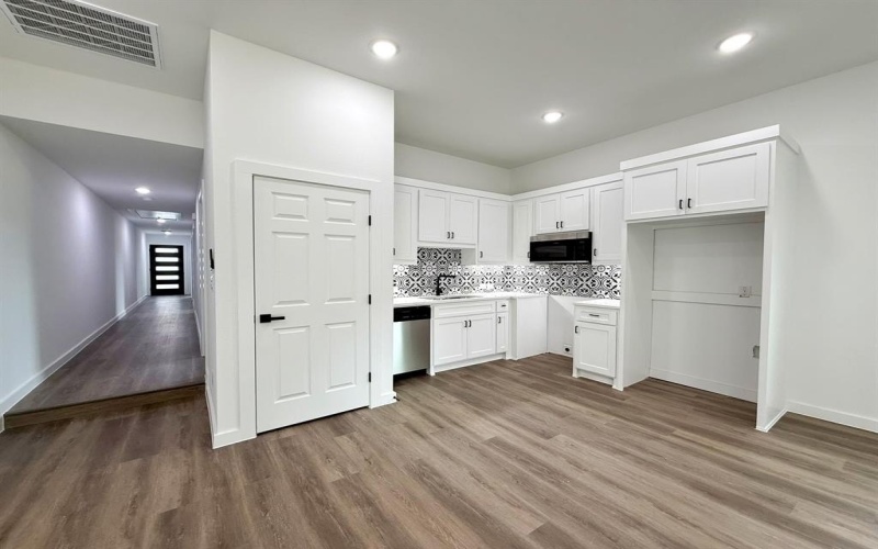 1315 Oneal Street, Commerce, TX 75428, 6 Bedrooms Bedrooms, ,5 BathroomsBathrooms,Residential Multi Family,For Sale,1315 Oneal Street,20949530